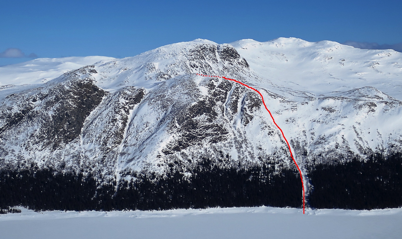 "Trifide 1 Himmelsrännan" SE Himmelsraften 1211m S4-E1-43° 2003-04-13 First decent
